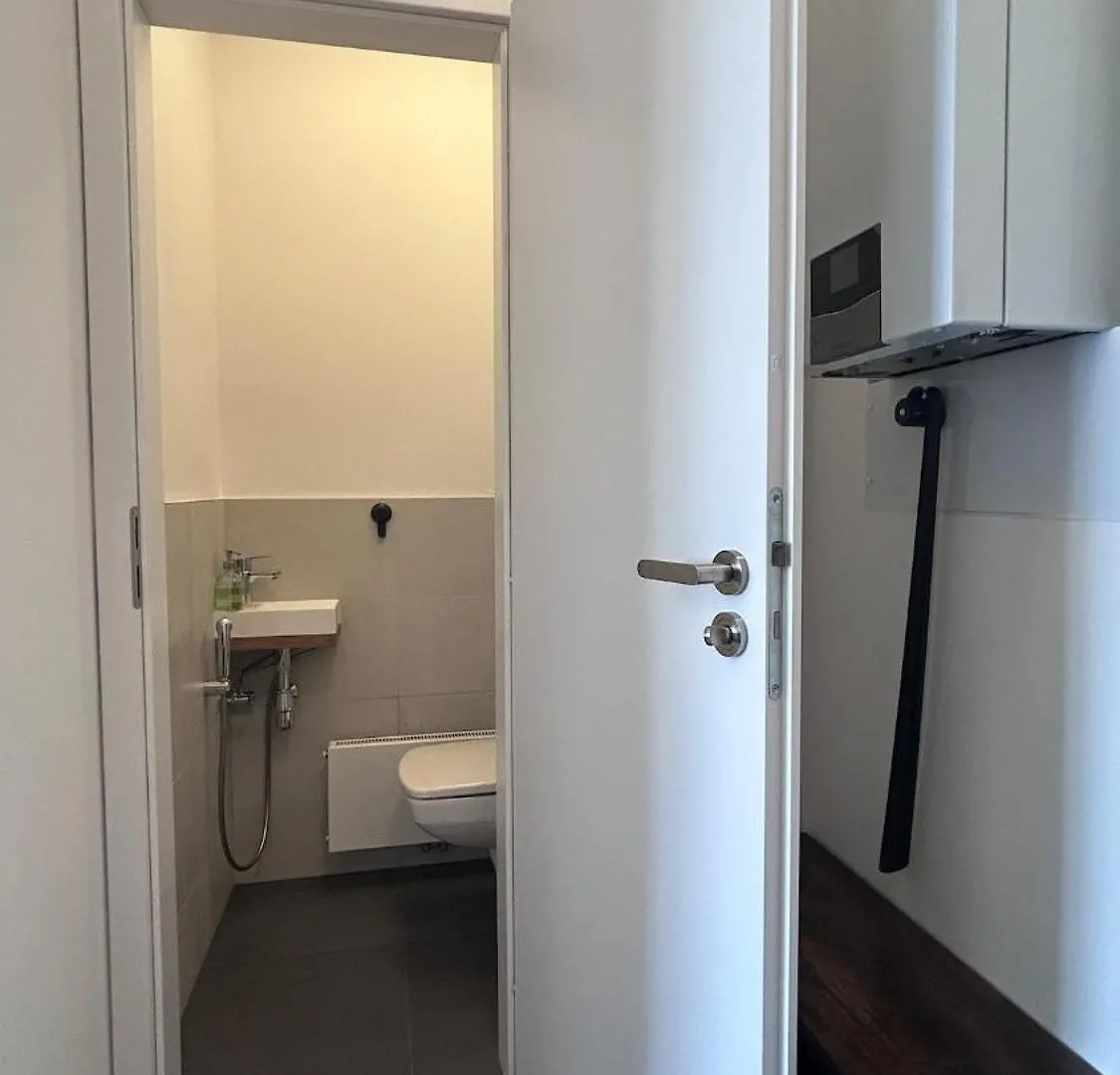 Modern And New Apartment Close To Downtown Praga 0*,  República Checa