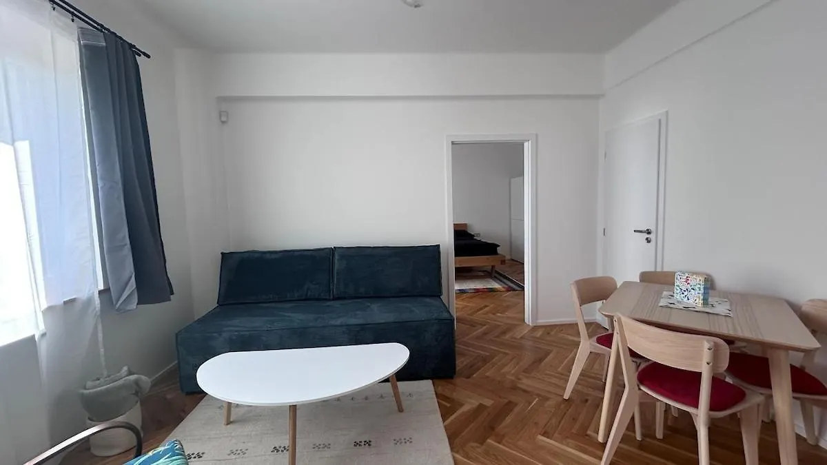 Modern And New Apartment Close To Downtown Praga