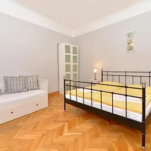 Historic Centre Iv Apartment