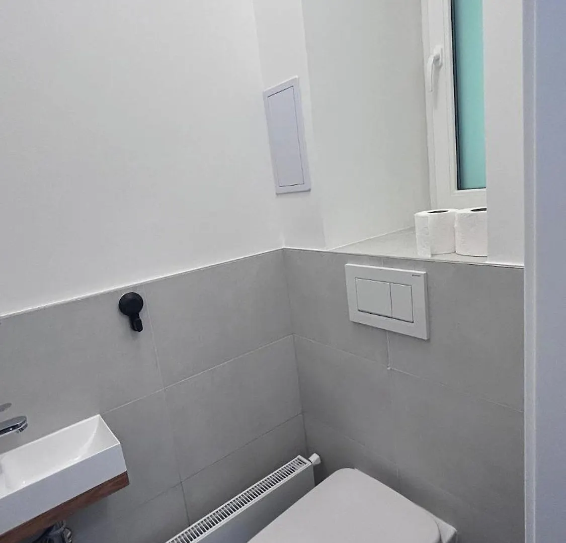 Modern And New Apartment Close To Downtown Prague Czech Republic